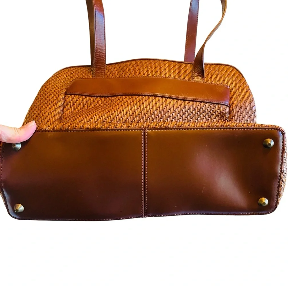 Fossil Tan Woven Straw & Leather Tote Bag With Double Handles & Multiple Pockets - Picture 3 of 4